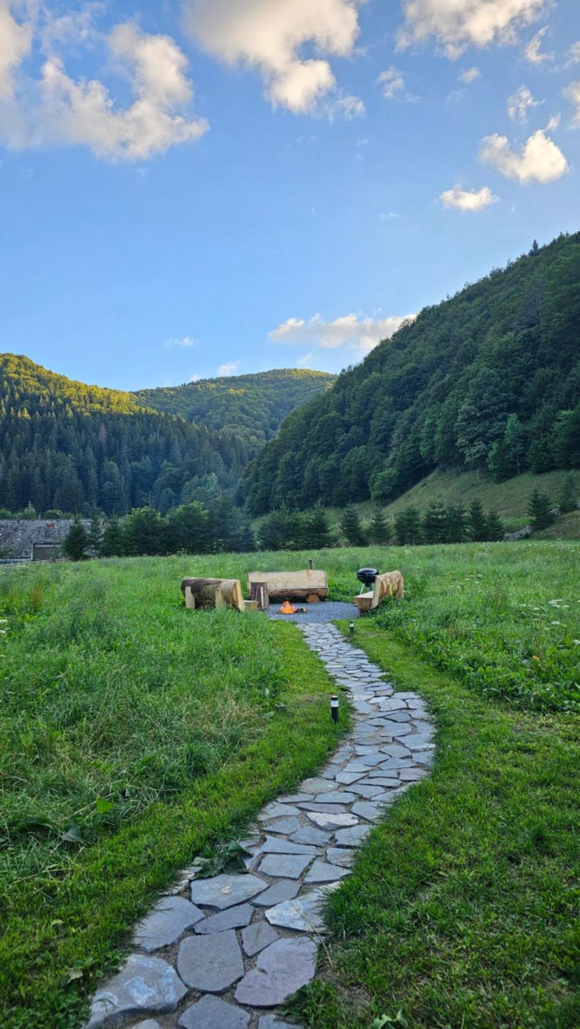 Vama Chalet Vama Buzăului Esterno foto